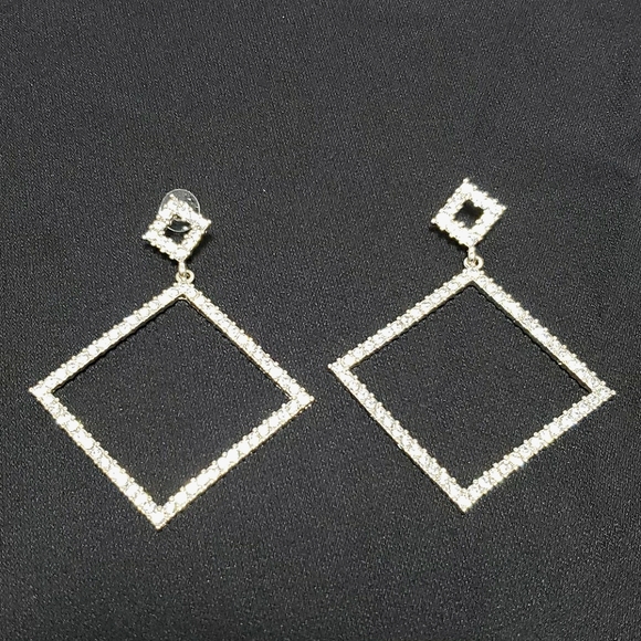 Charming Charlie diamond shape rhinestone pierced earrings - Picture 2 of 4